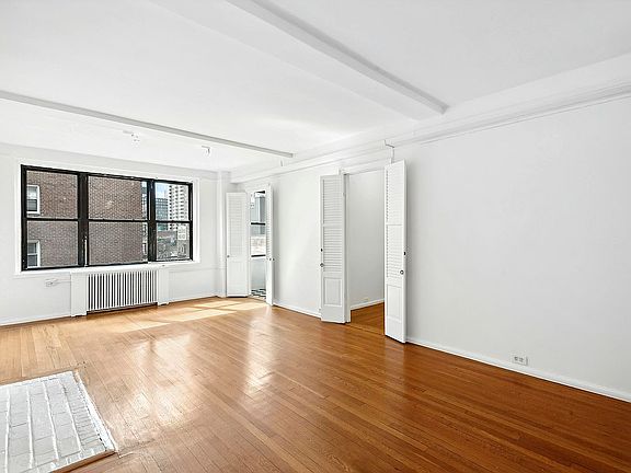3rd image of 140 E 28th St APT 8A