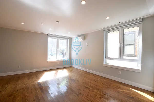 Rented by null | media 37