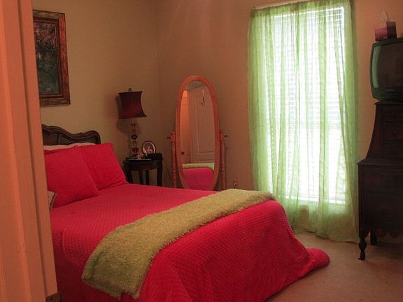 4th image of 1412 Camellia Way