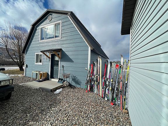 3rd image of 1150 Reeves Schwab Rd