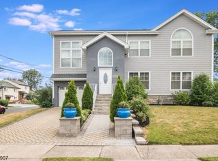 2 Yost Pl, Fair Lawn, NJ 07410