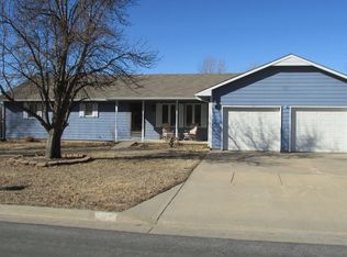 515 N School Rd, El Dorado, KS 67042