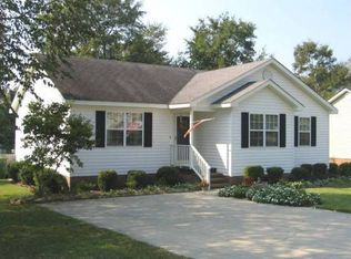 602 Red Tip Cir, Florence, SC 29505