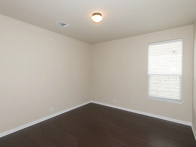 1902 Laminar Creek Rd — Photo 11