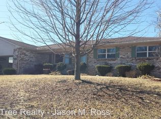 409 Holland Dr, Trenton, OH 45067