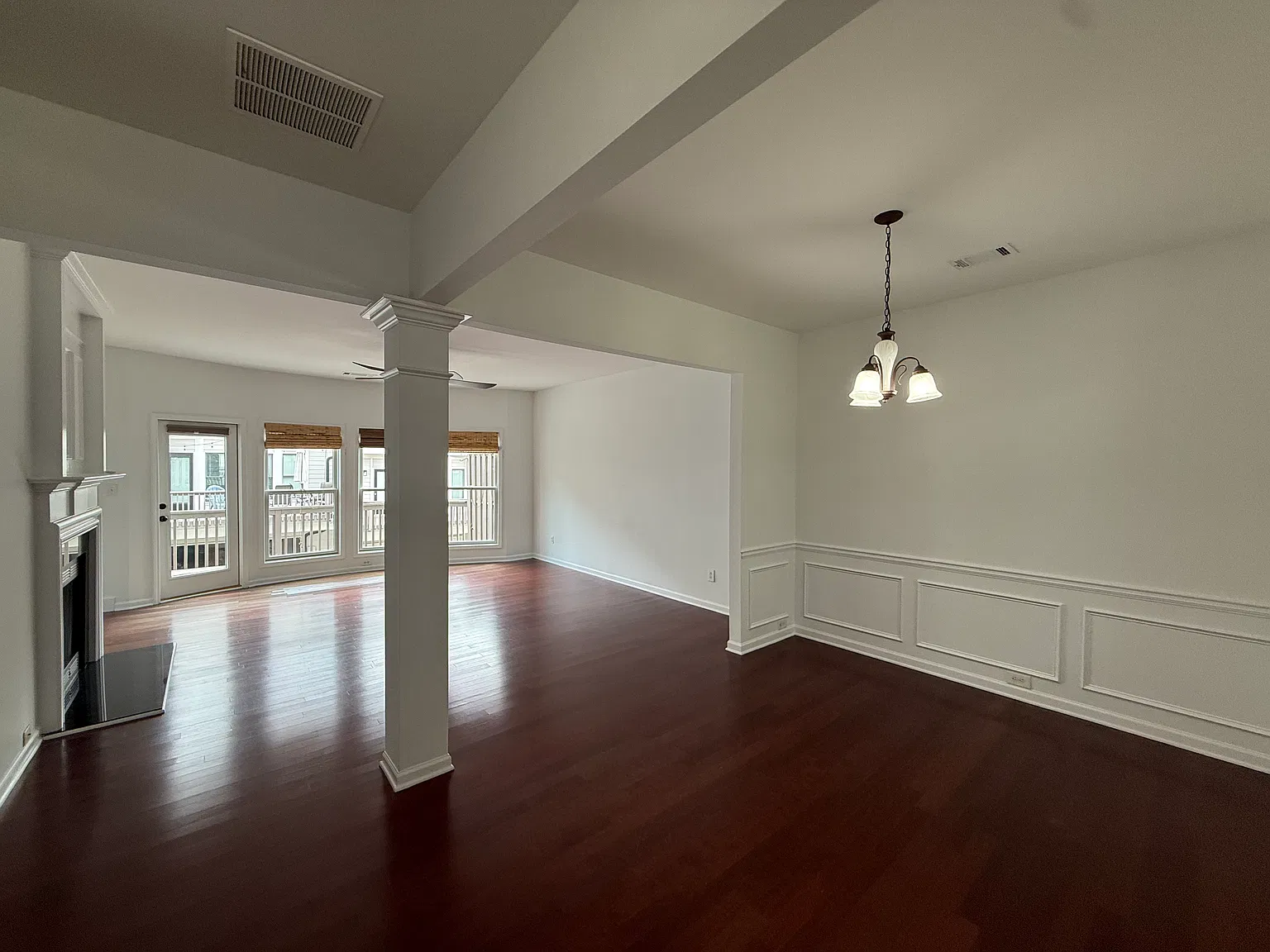 3939 Savannah Square St — Photo 3