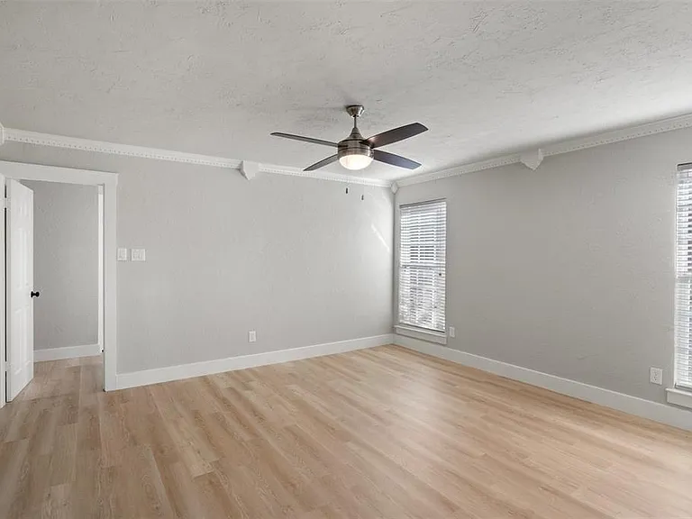 807 Salem Dr — Photo 9