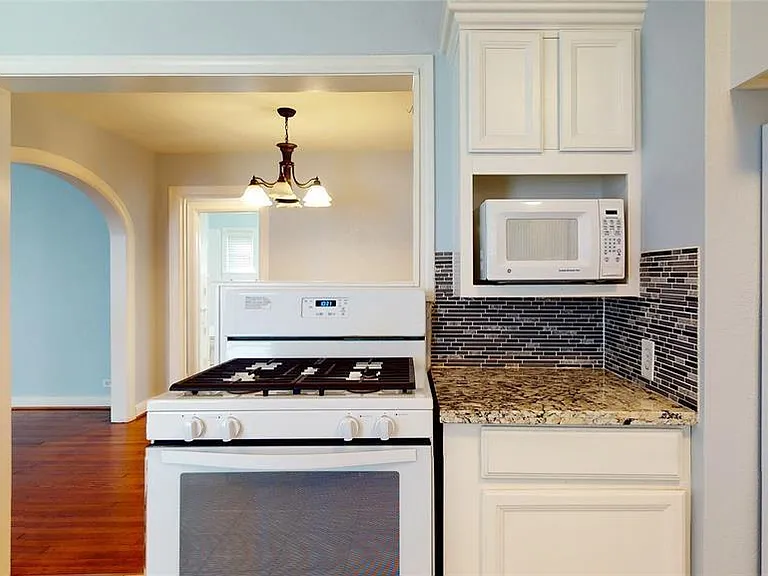 919 Dorothy St — Photo 14