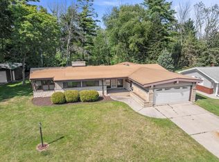 722 Panther Ave, Sheboygan, WI 53081