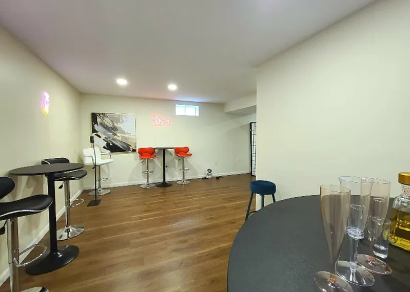 1 bed, 1000 sqft, $1,750 — Photo 4