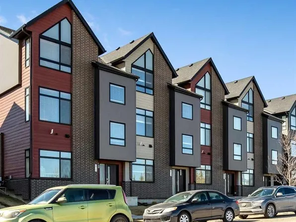 2919 N 136th Ave NW, Calgary, AB T3P 1K3