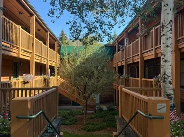 914 Waters Ave APT 8, Aspen, CO 81611