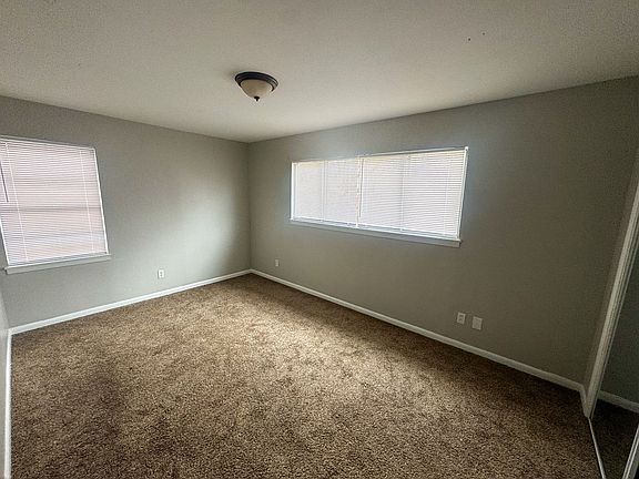 4th image of 3212 Galaxy Dr