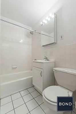 Rented by Bond New York | media 13