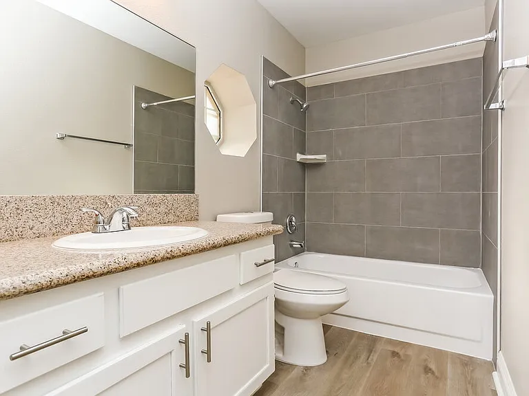 4137 Glenfield Cir — Photo 17