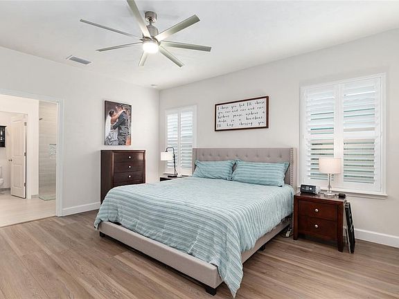 5th image of 1411 SW 67th St