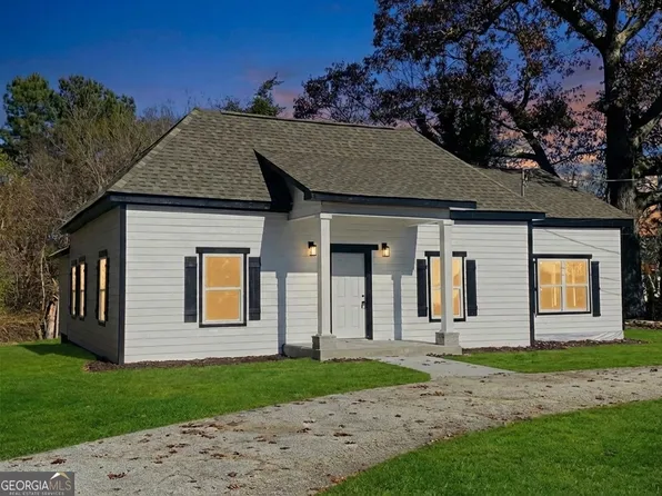 545 Shady Ln, Toccoa, GA 30577