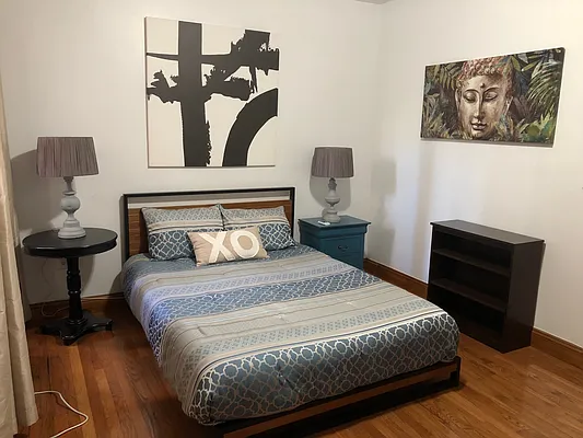 Rented by Coldwell Banker Warburg | media 8