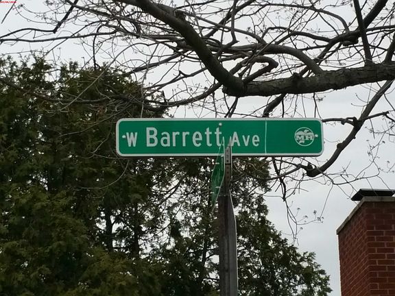 5th image of 443 W Barrett Ave