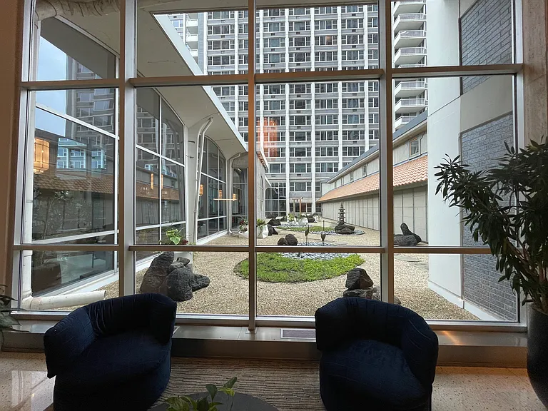 4250 N Marine Dr #1003 — Photo 24