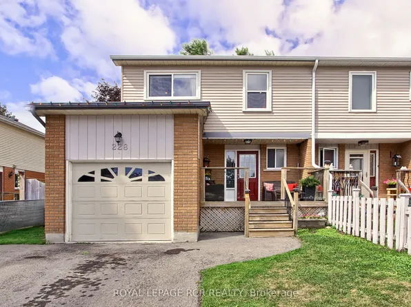 228 Collings Ave, Bradford West Gwillimbury, ON L3Z 1W3