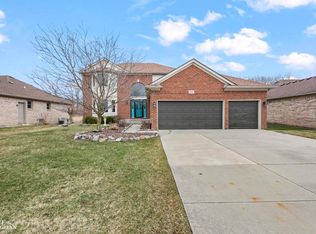 29167 Rachid Ln, Chesterfield, MI 48047