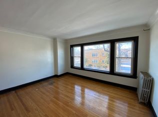 10855 S Forest Ave #2R, Chicago, IL 60628