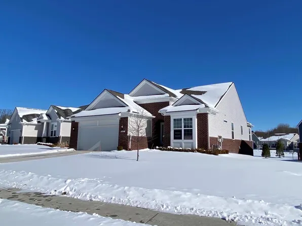 30153 Turtle Creek Cir, New Hudson, MI 48165