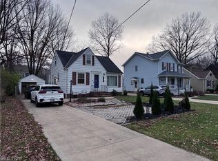 25725 Cook Rd, Olmsted Falls, OH 44138