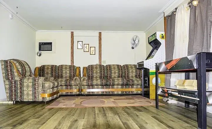 4 bed, 1769 sqft, $1,800 — Photo 2