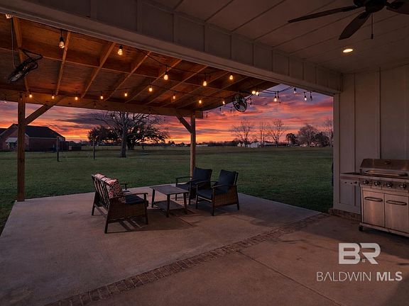 5th image of 15565 Abigail Way