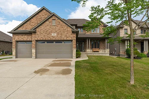 12 Ashwood Cres Photo 1