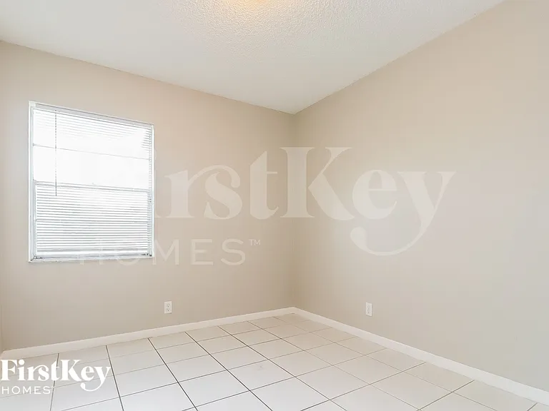 7701 SW 7th Ct — Photo 12