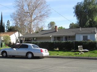 18320 Arminta St, Reseda, CA 91335