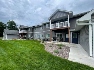 3250 Gateway Dr #7, Eau Claire, WI 54701