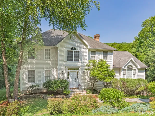 335 Luna Trl Extension, Southbury, CT 06488