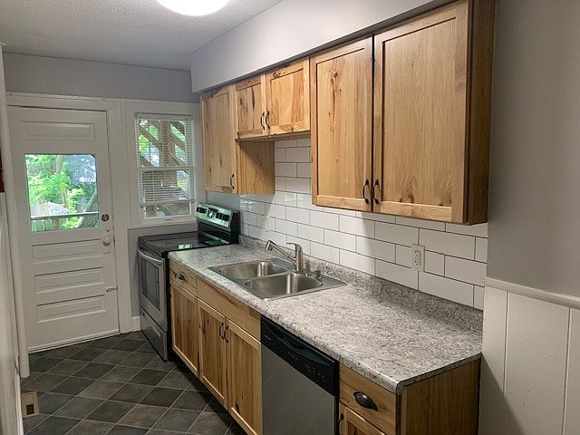 1st image of 1809 W 41st St #1E