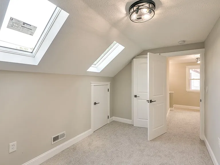 23914 Edgehill Dr — Photo 23