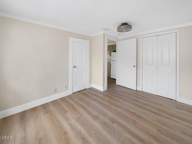 206 E 2nd Ct #A — Photo 15