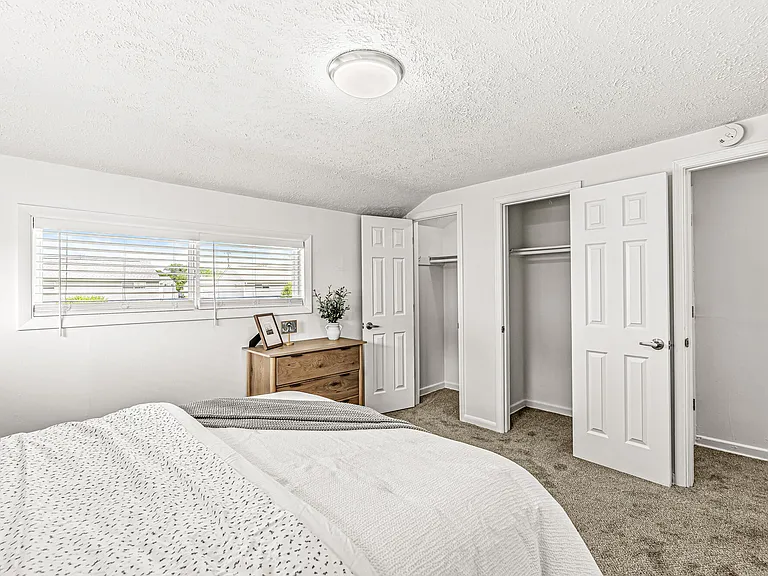 The Row Apartments — Photo 12