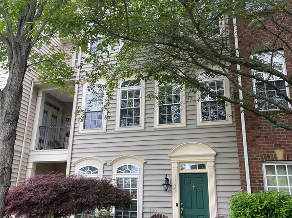 11833 Whitworth Cannon Ln, Bristow, VA 20136