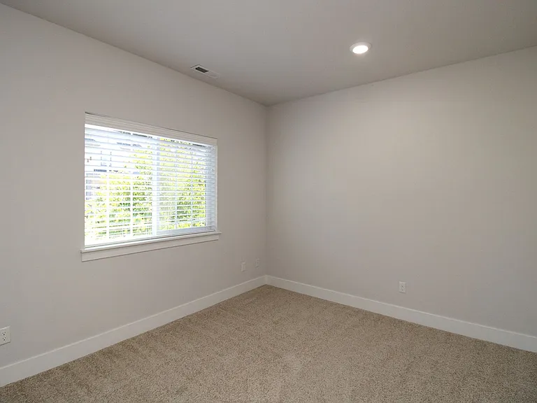 16576 SW Sunshine Coast St — Photo 29