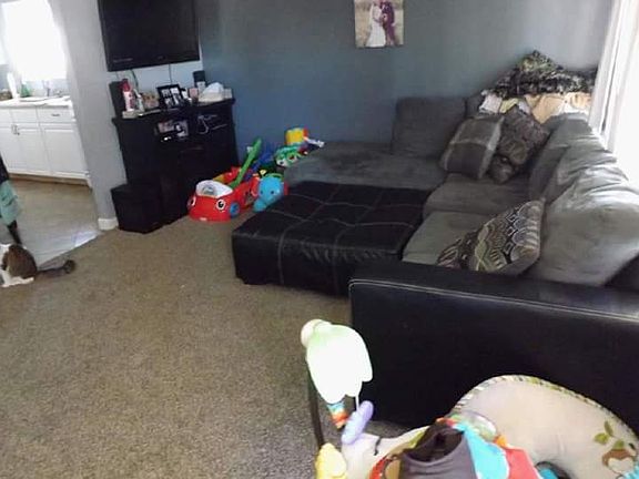 3rd image of 550 N Brushey Grove Ave