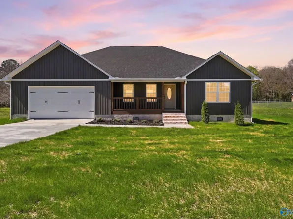 117 Creekside Dr, Albertville, AL 35950