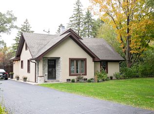 1214 N Forrest Ave, Arlington Heights, IL 60004