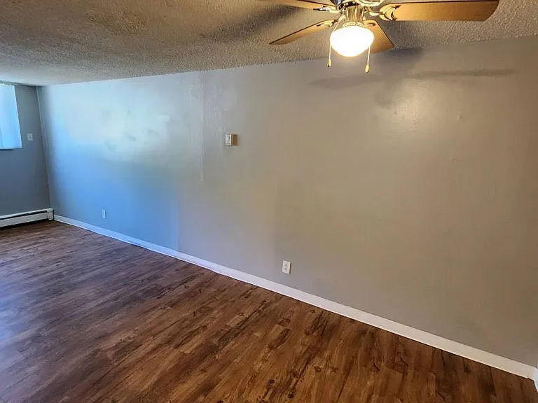 Prospect Pointe Apartments — Photo 22