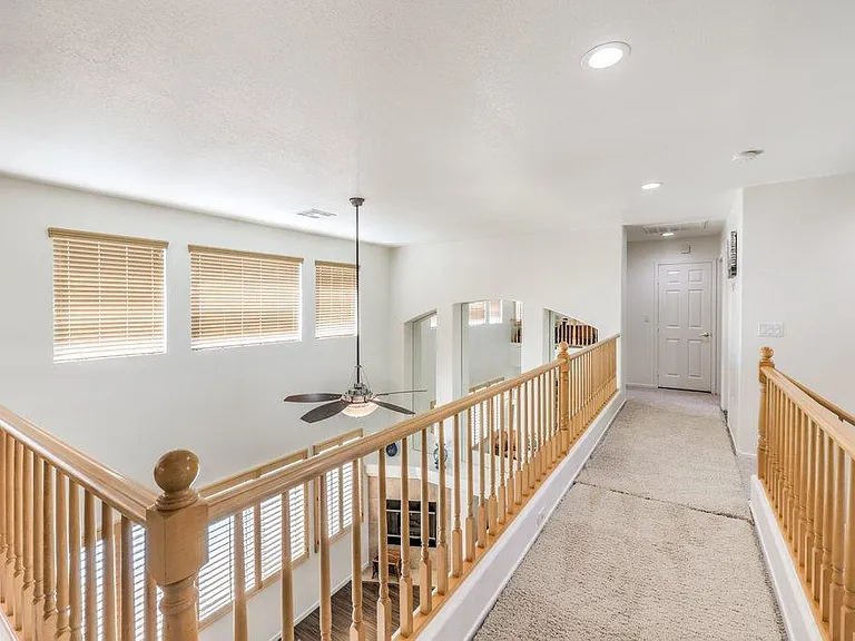 4321 Jordanville St — Photo 24