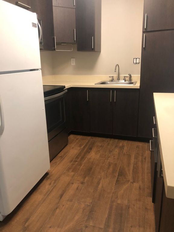 2205 SE 7th St APT 9, photo 4