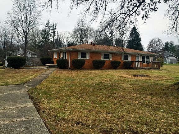 2nd image of 1518 E Fairwood Dr