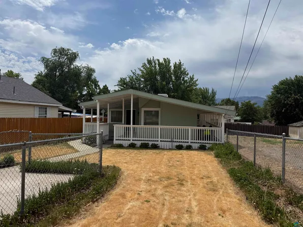 920 Chestnut St, Susanville, CA 96130
